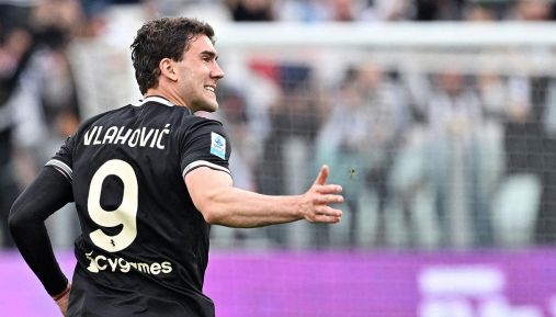 Vlahovic – Juve: cosa sta succedendo? Qual è il destino del serbo? Juventus, Milan o altro?