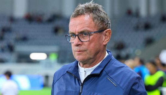 Milan, Rangnick pronto a dire sì al ruolo di dt ma alle sue condizioni: ecco l'allenatore che gli piace