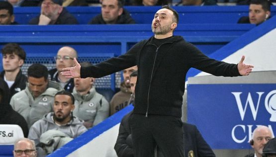 De Zerbi non lascia la barca che affonda, resta al Tottenham anche da retrocesso
