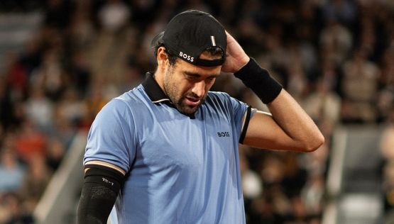 Infortunio Berrettini, quando torna Matteo? Wimbledon a rischio ed è bufera sulle macumbe di lady Cerundolo