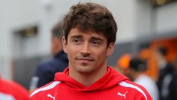 Leclerc rinnova con la Ferrari: Charles si lega a vita con il Cavallino. “È quello che ho sempre voluto”
