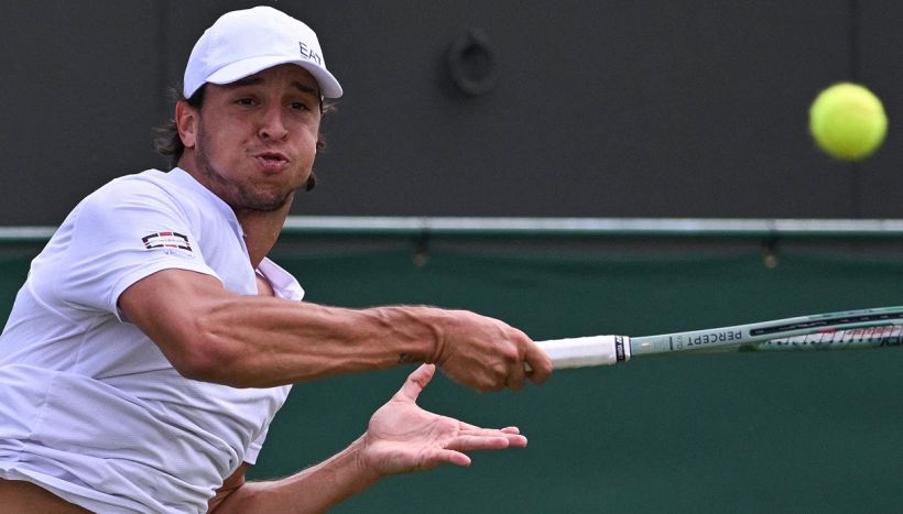 Wimbledon per Darderi dura lo spazio di tre set: nulla da fare contro Quinn. "Sapevo di non essere al meglio"