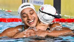 Settecolli, Sara Curtis riscrive la storia: record europeo nei 50 dorso. Pilato e Mao da applausi, i dubbi di Martinenghi