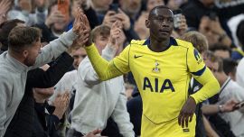 Juve, Kolo Muani a un passo. Carnevali accelera per il portiere, Muharemovic e Lobotka