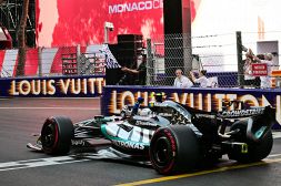 Antonelli principe di Monaco: cala il pokerissimo nel caos di Monte Carlo, Hamilton 2°, Leclerc a muro
