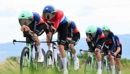 Tour Auvergne-Rhone-Alpes, batosta nella cronosquadre per Decathlon e UAE: Seixas fatica, ma è allarme anche per Pogacar