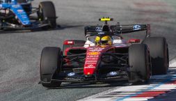 Gp Austria libere 3, Hamilton lancia l'allarme-cambio: il team radio. Russell beffa Antonelli, Leclerc fatica