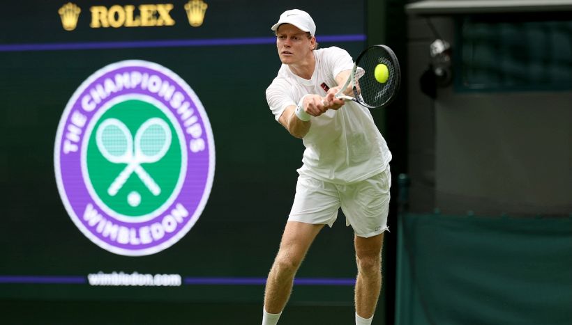 Wimbledon, Sinner vince la battaglia contro Kecmanovic in cinque set. Mercoledì la sfida a Borges