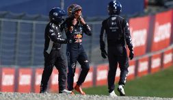 Incidente per Verstappen nelle qualifiche in Austria: l'imprevisto che scatena una controversia tra Ferrari e Mercedes