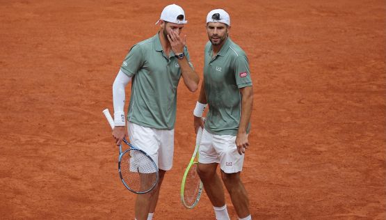 Roland Garros, Vavassori e Bolelli sfortunati: Simone si sloga la caviglia, Andrea ci prova ma cede uno contro due