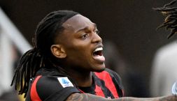 Leao, dopo l’addio al Milan e la rissa ecco la canzone in italiano: Rafa sulla graticola per due dettagli
