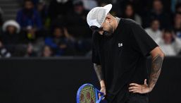 Halle, Kyrgios si ritira: ora Wimbledon è a rischio. Zverev soffre con Kopriva, Cobolli e Shelton battono Vavassori
