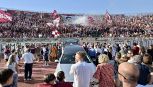 Protti, l’abbraccio di Livorno è da brividi: ex compagni, autorità e oltre 10mila tifosi al Picchi per l’ultimo saluto allo Zar