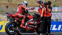 GP Repubblica Ceca: Marquez, il bis a Brno riapre il Mondiale. Ogura 2°, Bagnaia a podio dopo metà gara in testa