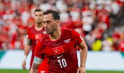 Turchia, Calhanoglu bersaglio dopo il flop Mondiale: la moglie si sfoga. Montella sulla graticola, Yildiz e il retroscena con Spalletti