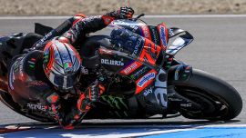 Marco Bezzecchi, come sta dopo la caduta ad Assen: l'aggiornamento da Aprilia. Mondiale compromesso?