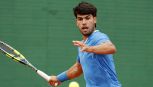 Alcaraz, rientro più vicino: primo allenamento con la racchetta e Sinner avvisato. US Open nel mirino di Carlos