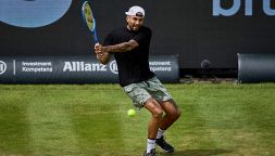Kyrgios wild card a Wimbledon, Rusedski netto: "Non la merita". Nick va a Maiorca dopo la beffa a Berrettini