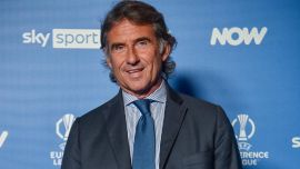 Juventus, Carnevali chiude la porta a Vlahovic ed esce allo scoperto su Kolo Muani, Dibu Martinez e non solo