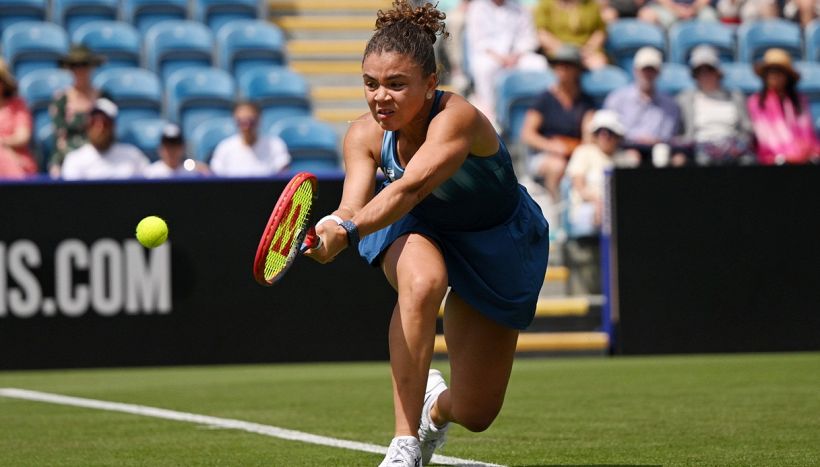 Paolini, crisi senza fine: subito fuori a Eastbourne contro Maria, Jasmine crolla dopo l'ottimo inizio