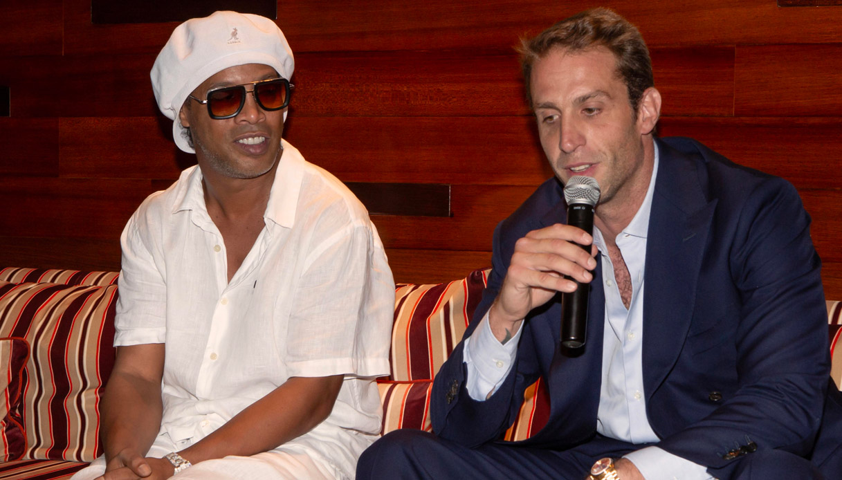 https://wips.plug.it/cips/sport.virgilio.it/cms/2026/06/ronaldinho.jpg