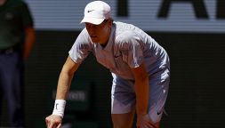Sinner in ospedale per accertamenti: il San Raffaele preferito al J Medical, piano anti crisi per Wimbledon