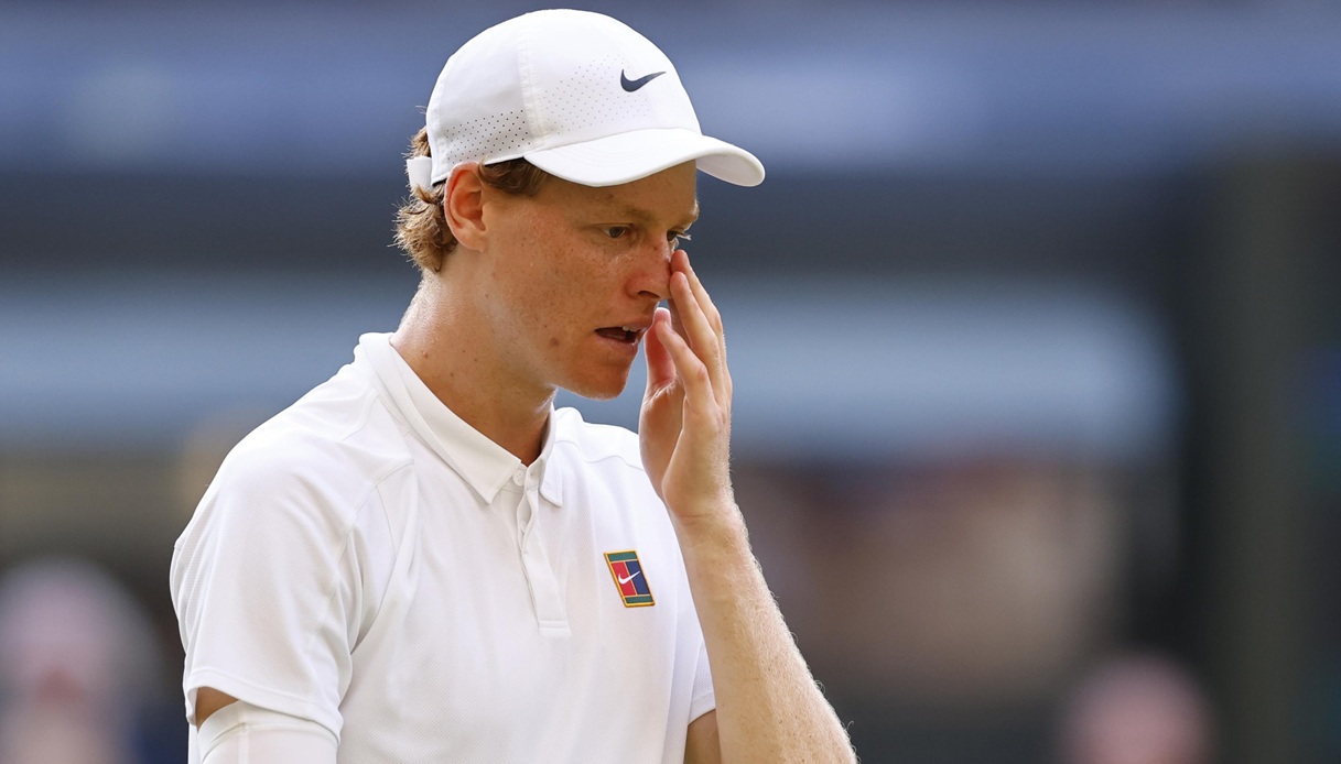 https://wips.plug.it/cips/sport.virgilio.it/cms/2026/06/sinner-wimbledon.jpg