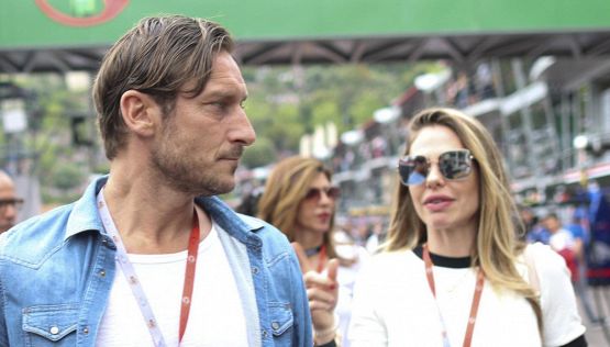 Francesco Totti e Ilary Blasi, la scelta delle due feste separate per la comunione della figlia Isabel