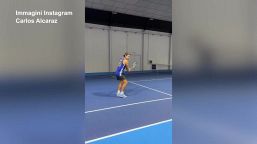 Tennis: Alcaraz in recupero, posta video in cui si allena con la racchetta