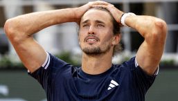 Zverev, tirata d'orecchie da Becker: "Deve capire che non può farlo più"