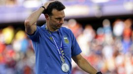Spagna-Argentina: per Scaloni lacrime d’addio, il ct crolla in conferenza dopo il ko