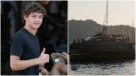 Leclerc, Antonelli e Verstappen con Toto Wolff: Sardegna capitale della F1, Kimi scatenato tra disco e kart