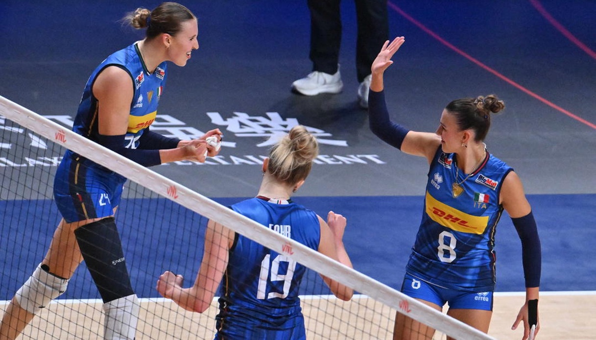 https://wips.plug.it/cips/sport.virgilio.it/cms/2026/07/antropova.jpg
