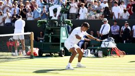 Cobolli balla e Khachanov perde la testa, Flavio agli ottavi di Wimbledon nonostante il mal di stomaco