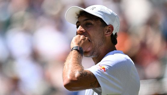 LIVE Wimbledon day 8 Cobolli batte de Minaur 7-5, 7-6, 6-3 e vola ai quarti, Paolini fatica contro Eala ma avanza