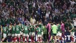 Messico-Ecuador: fulmini, tempesta e gol, il sogno continua, Aguirre vince il derby della 'Tri' e il paese impazzisce di gioia
