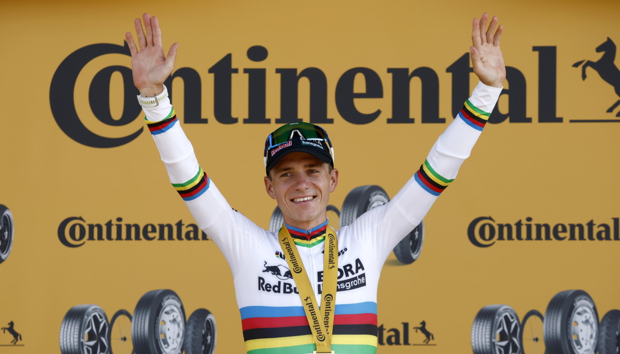 https://wips.plug.it/cips/sport.virgilio.it/cms/2026/07/evenepoel.jpg