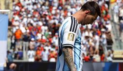 Spagna-Argentina: Messi come Maradona, piange dopo la sconfitta ma che brutto gesto nel finale. In diretta tv Rooney non le manda a dire