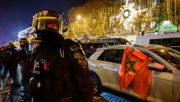 Francia-Marocco, la vera partita si gioca a Parigi: rischio incidenti altissimo e capitale blindata, cosa successe 4 anni fa