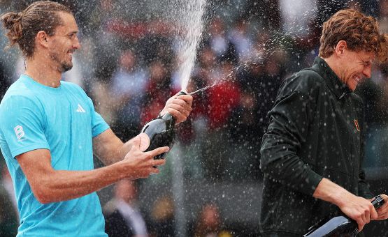 Wimbledon 2026 Sinner-Zverev atto numero 15 di una prima assoluta sull’erba: stavolta Sascha ha un peso in meno