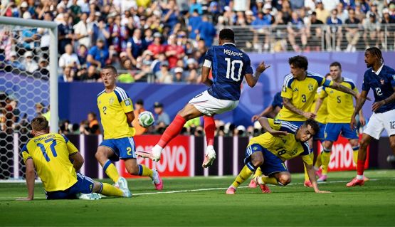 Francia-Svezia: tutto Mbappè gol dopo gol, la sfida ai record di Messi continua