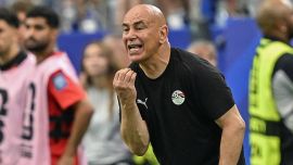 Argentina-Egitto, chi è il re Hassan che sfida Messi: preghiere, lacrime e record del ct eroe delle Piramidi