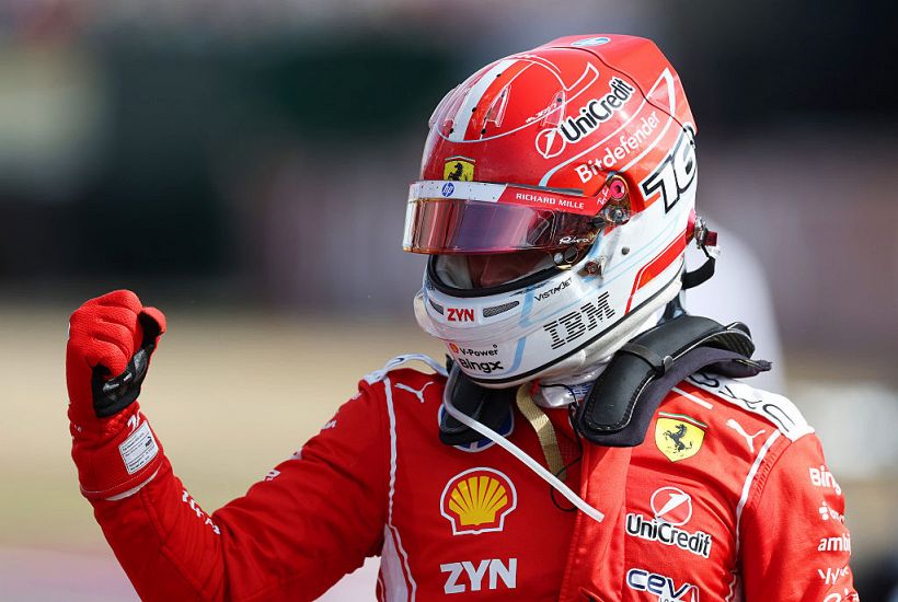 GP Silverstone: Leclerc trionfa, Hamilton podio beffa con la Safety Car finale. Antonelli senza punti, Russell 2°