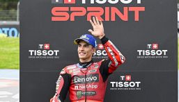 Pagelle Sprint Gp Germania e classifica piloti MotoGP: Marquez magistrale, Bagnaia spuntato, Bezzecchi iellato