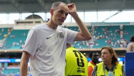 Francia-Inghilterra: Tuchel vince ma arrivano solo fischi, fa discutere anche il look, ecco perché