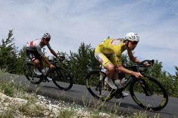 Tour De France, Isaac Del Toro: "Ho scelto di cadere per non colpire Pogacar". Il sacrificio che ha cambiato la tappa