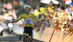 Tour de France 2026, Tappa 19 Gap - Alpe d’Huez: Pogacar mostruoso, stracciato il record di Pantani