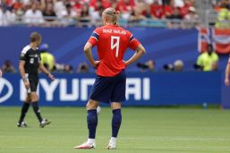 Mondiali, il retroscena dietro la sostituzione di Haaland in Norvegia-Inghilterra: "Stava male"