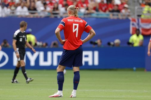Mondiali, il retroscena dietro la sostituzione di Haaland in Norvegia-Inghilterra: "Stava male"