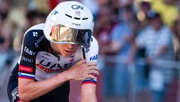 Tour de France, allarme incendi e tappe a rischio: cosa cambia per Pogacar e Vingegaard. In 113 anni non è mai successo